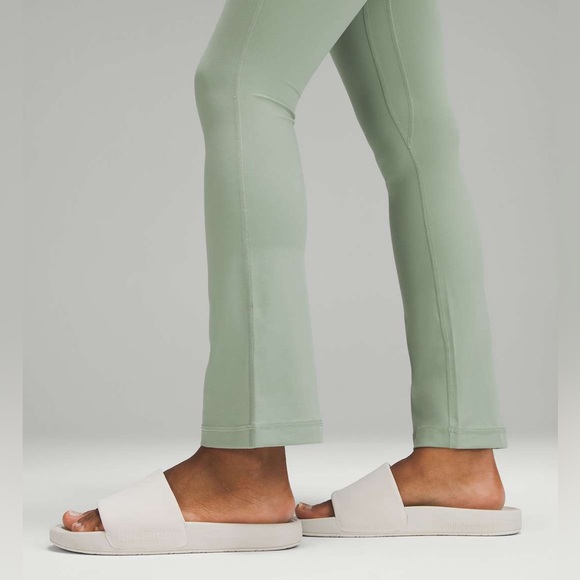 Lululemon Align High-Rise Mini-Flared Pant *Extra Short, Sz 4, Palm Court - Picture 3 of 8